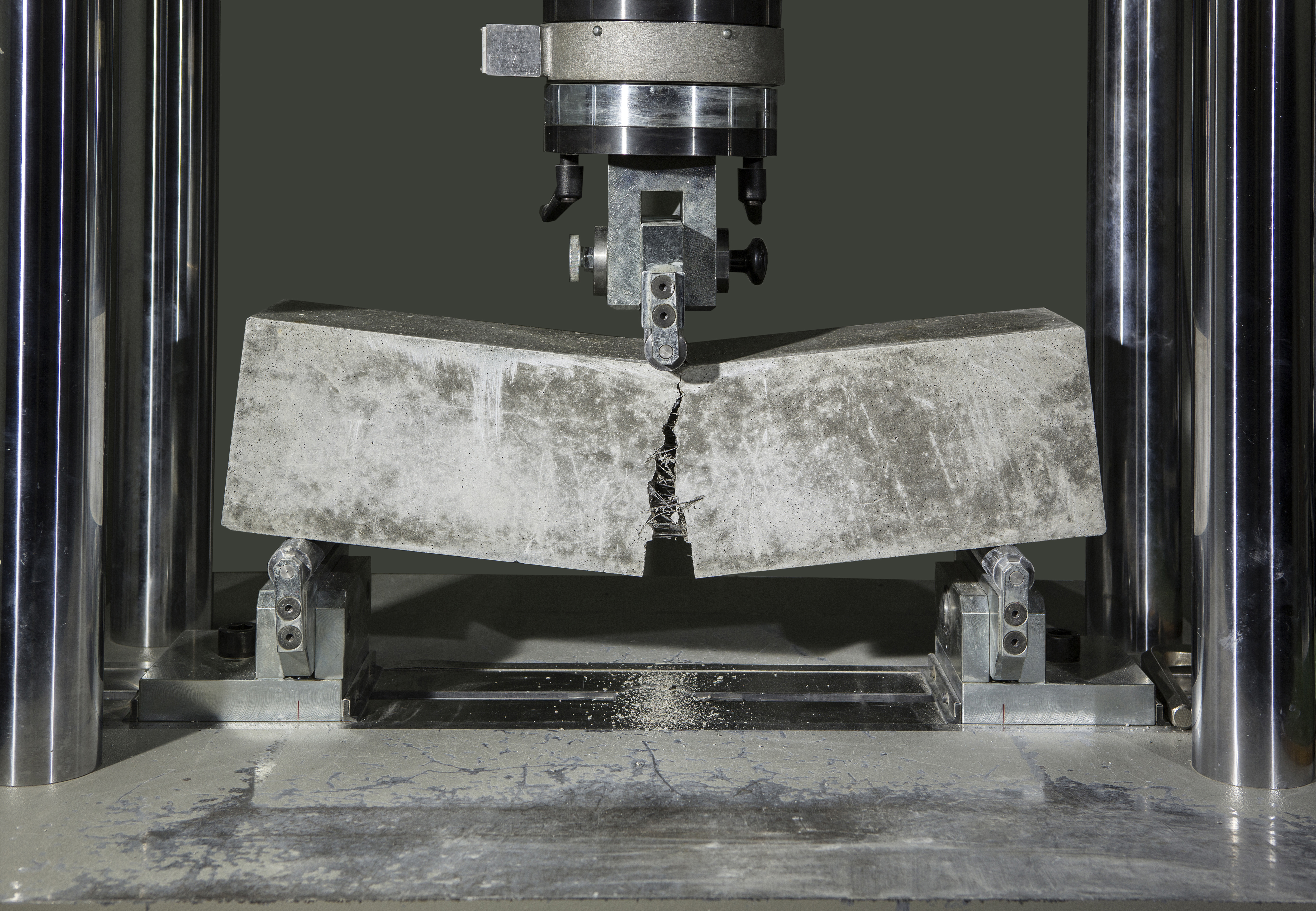 Beam test: EN 14651 Concrete Standards and Test
