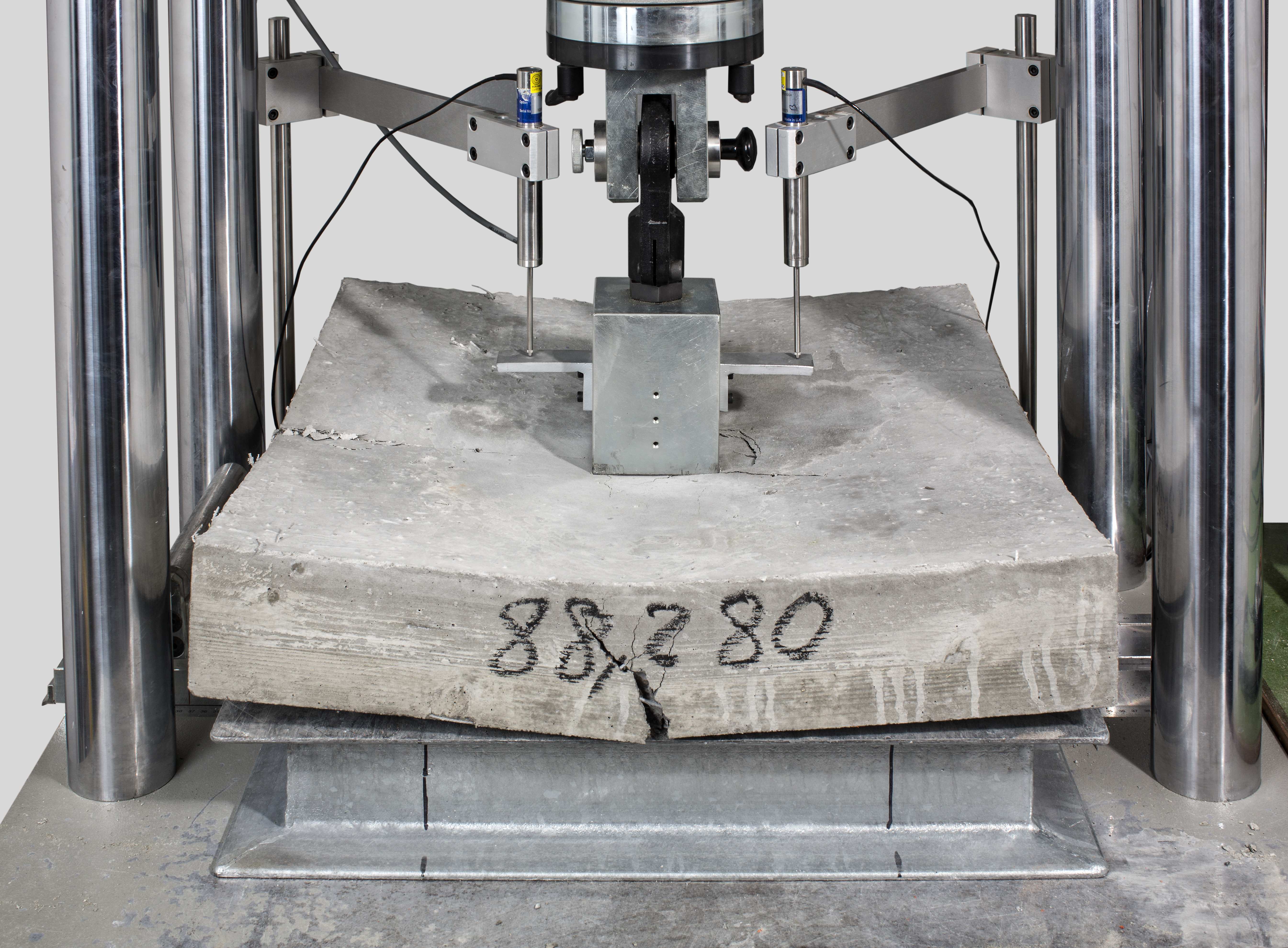 Square Panel test: EN 14488-5 Concrete Standards and Test